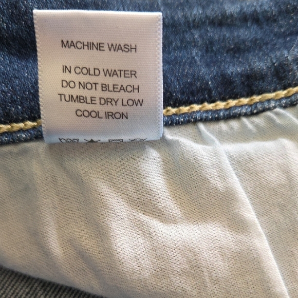 Judy Blue Classic Blue Skinny Jeans - Picture 10 of 10